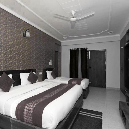 Oyo 11877 Royal Residency Hotel New Tehri Bagian luar foto