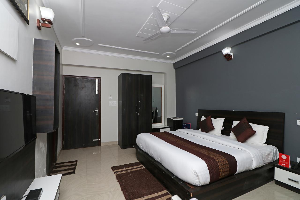 Oyo 11877 Royal Residency Hotel New Tehri Bagian luar foto